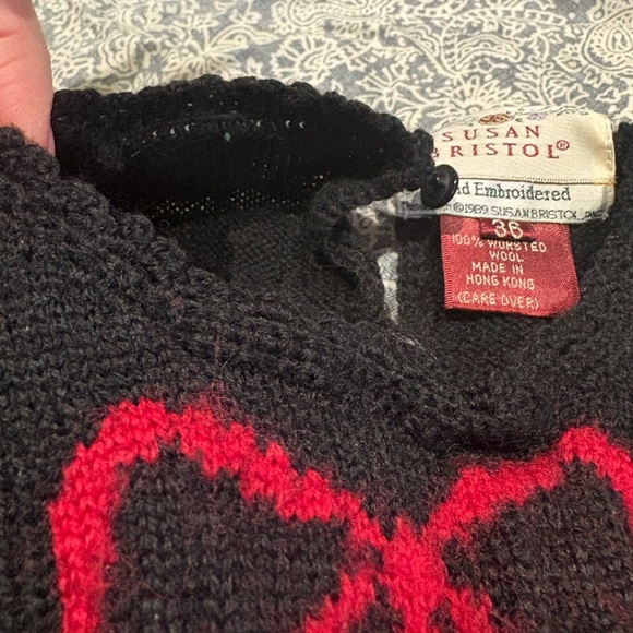 Vintage Susan Bristol 1989 worsted wool black sweater with mistletoe small - Picture 5 of 7